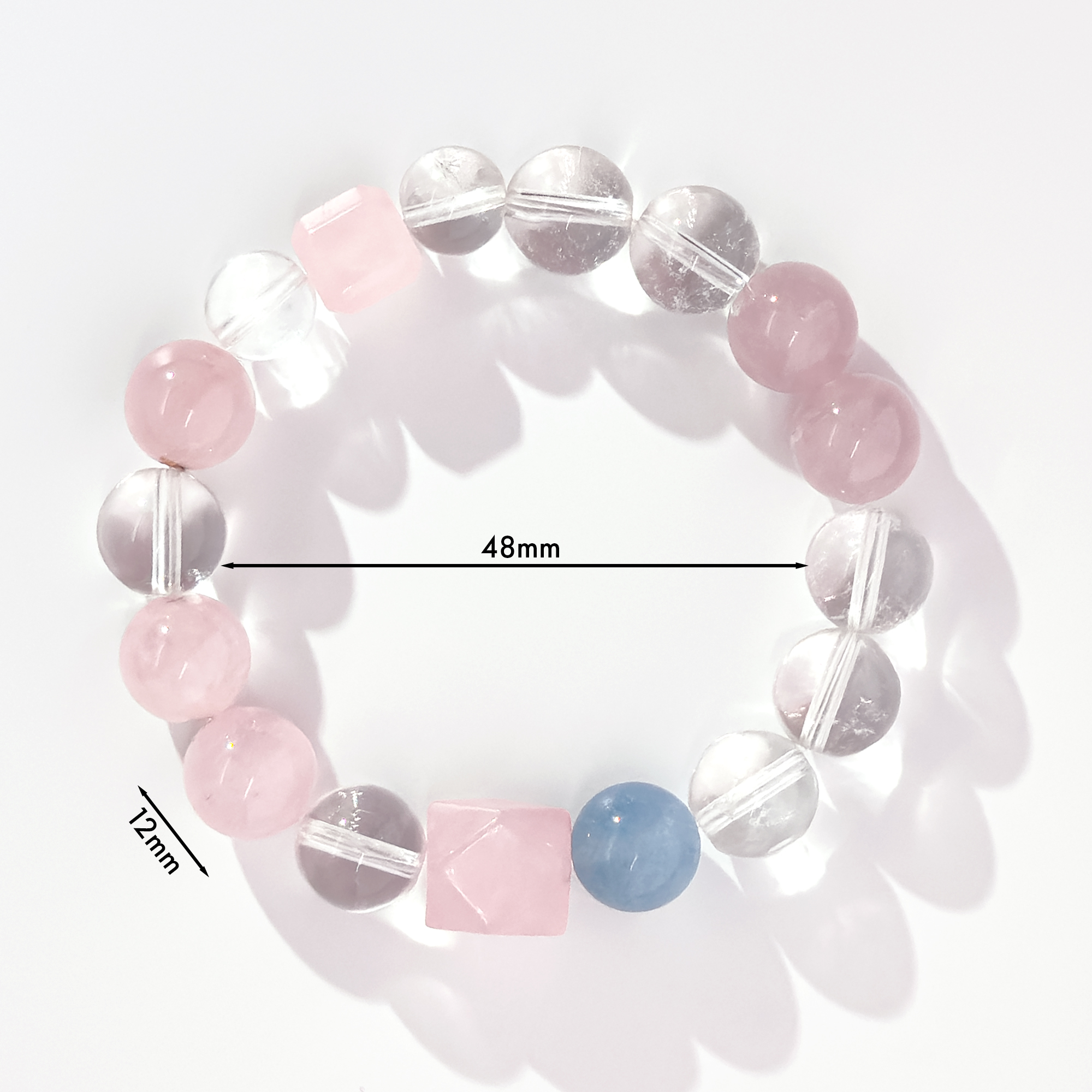 Top-view measurement photo of the bracelet showing bead size and inner diameter marked in millimeters